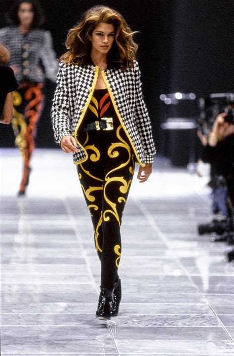 versace 90s makeup|versace runway outfits.